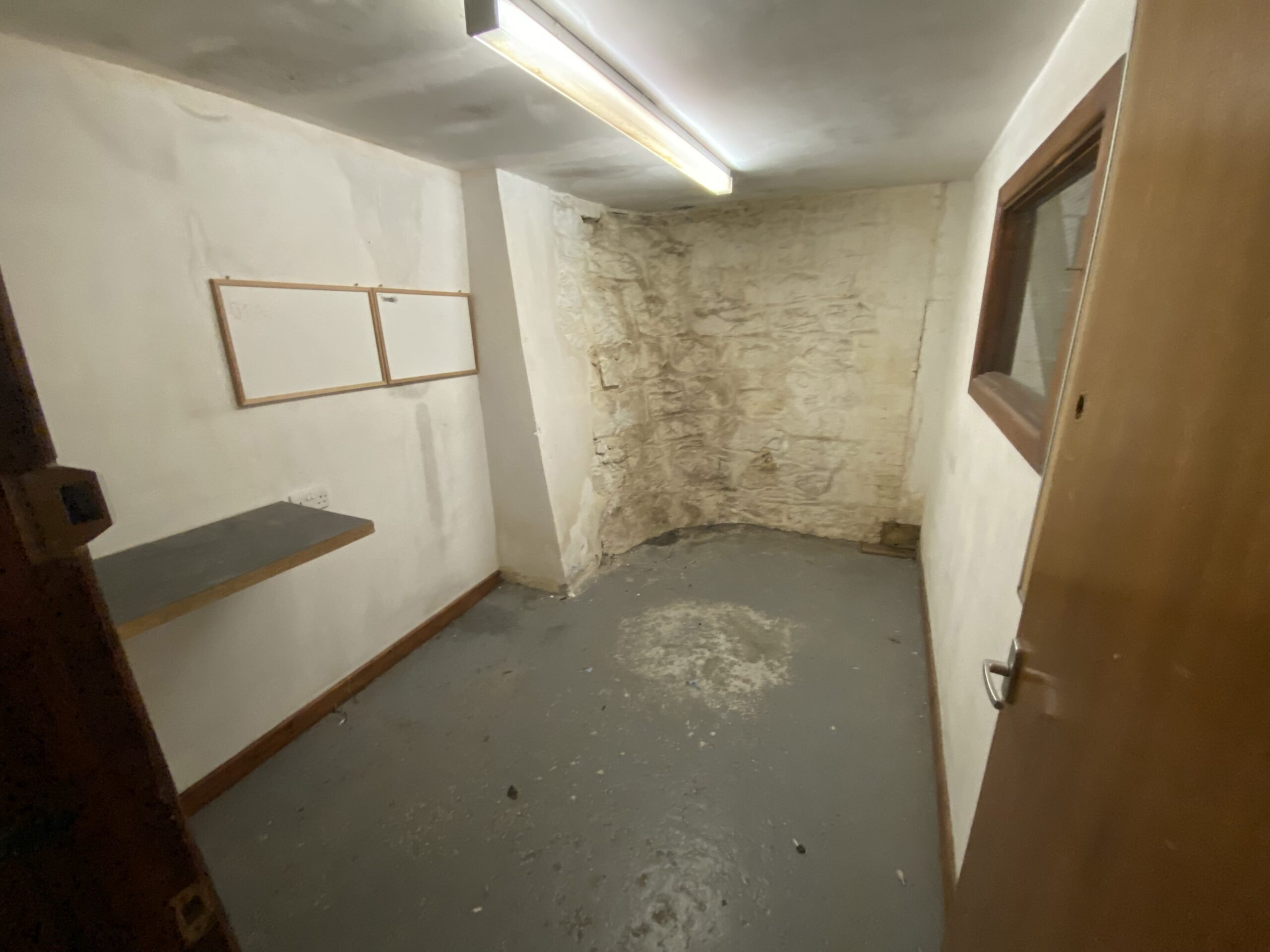 20251202_094056744_iOS